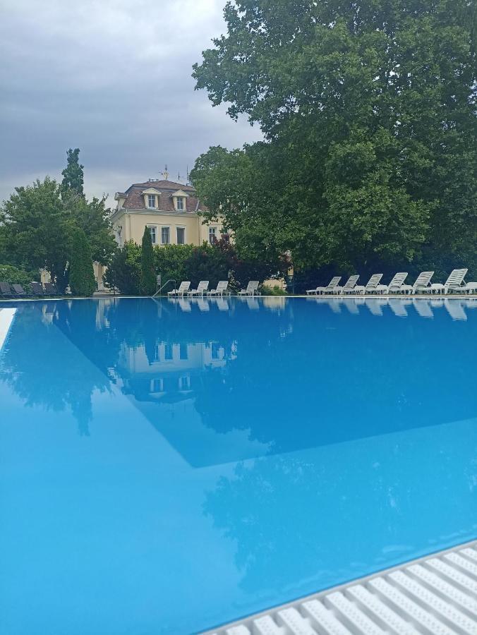 Appartement Kastelo Teraso Золочань Екстер'єр фото